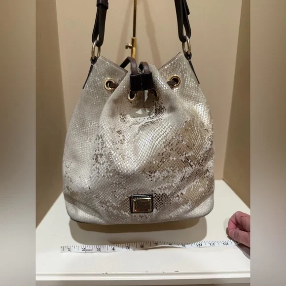 Dooney & Bourke Neutral Snake-Print Drawstring Bucket Bag *read for condition* - Picture 5 of 13